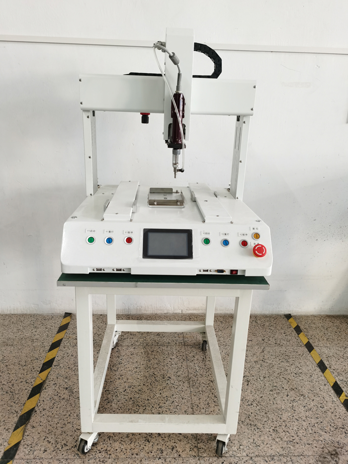 四軸自動螺絲機(jī)